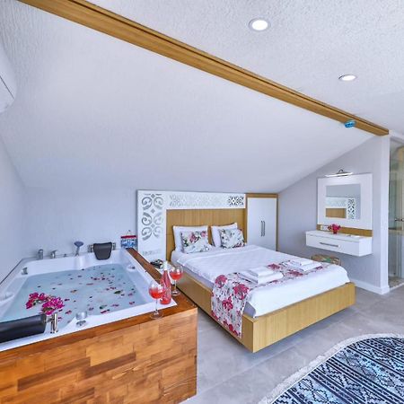 Hediye Hanim Suit&Apart Aparthotel Kaş Eksteriør bilde